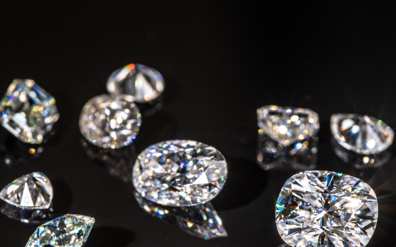 Introduction to the 4C Standard of Diamonds