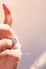 Round Shape Ring - Pear Side Stone 3 Stone Setting
