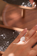 Oval Shape Ring - Nonuniform Halo Setting