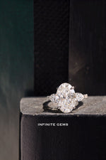 Oval Shape Ring - Pear Side Stone 3 Stone Setting